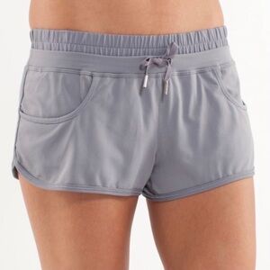 Lululemon Strength and Tone Shorts in Fossil Size 8